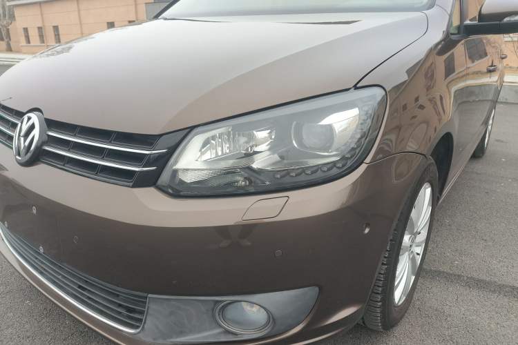 Used Volkswagen Touran 2013 1.4T DSG Brilliant Edition 7-Seater Left Front Headlight