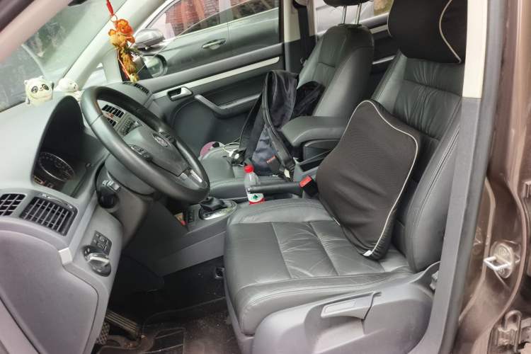Used Volkswagen Touran 2013 1.4T DSG Smart Edition 5-seater Left Front Seat