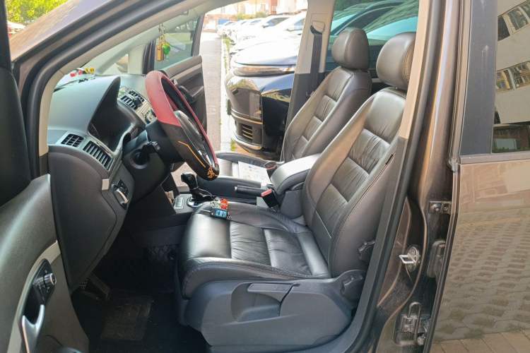 Used Volkswagen Touran 2013 1.4T DSG Brilliant Edition 7-Seater Left Front Seat
