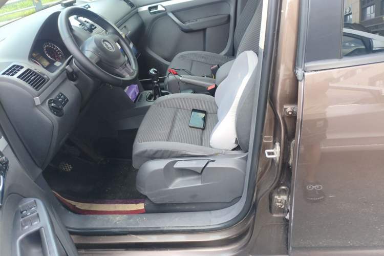 Used Volkswagen Touran 2013 1.4T Manual Fashion Edition 5 Seats Left Front Seat
