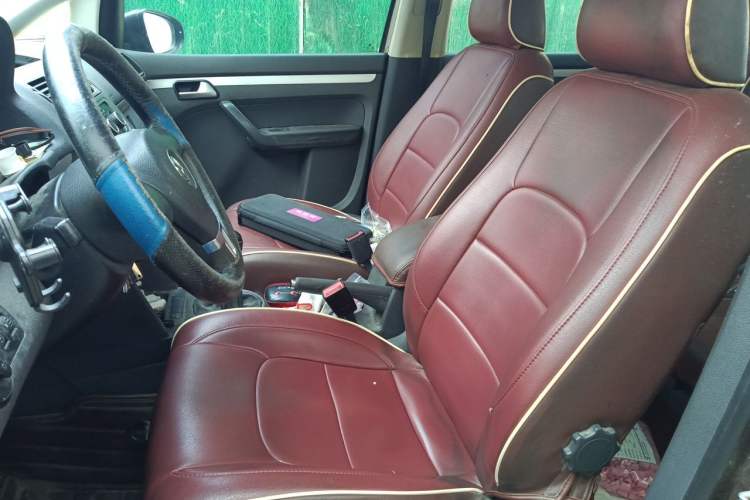 Used Volkswagen Touran 2013 1.4T Manual Fashion Edition 5 Seats Left Front Seat