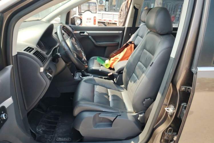 Used Volkswagen Touran 2013 1.4T DSG Comfort Edition 5-Seater Left Front Seat
