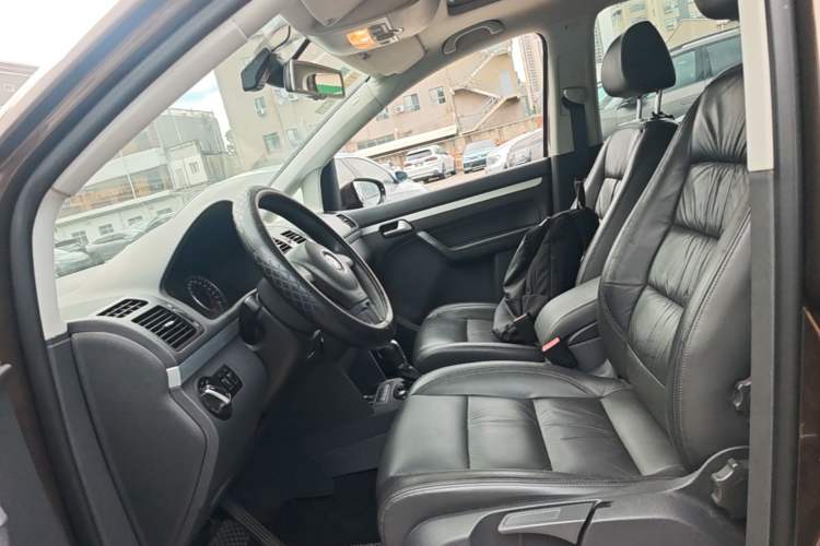 Used Volkswagen Touran 2013 1.4T DSG Comfort Edition 5-Seater Left Front Seat