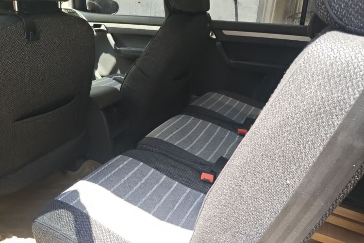 Used Volkswagen Touran 2013 1.4T Manual Fashion Edition 5 Seats Left Rear Seat