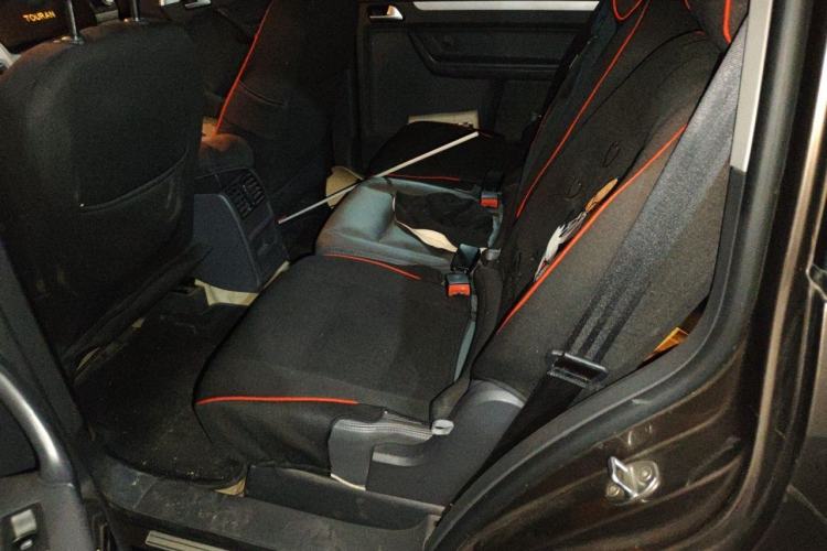 Used Volkswagen Touran 2013 1.4T DSG Comfort Edition 5-Seater Left Rear Seat