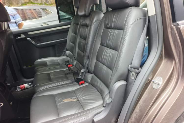 Used Volkswagen Touran 2013 1.4T DSG Smart Edition 5-seater Left Rear Seat
