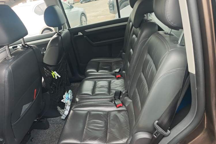 Used Volkswagen Touran 2013 1.4T DSG Comfort Edition 5-Seater Left Rear Seat