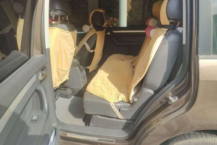 Used Volkswagen Touran 2013 1.4T Manual Comfort Edition 5-Seater Left Rear Seat
