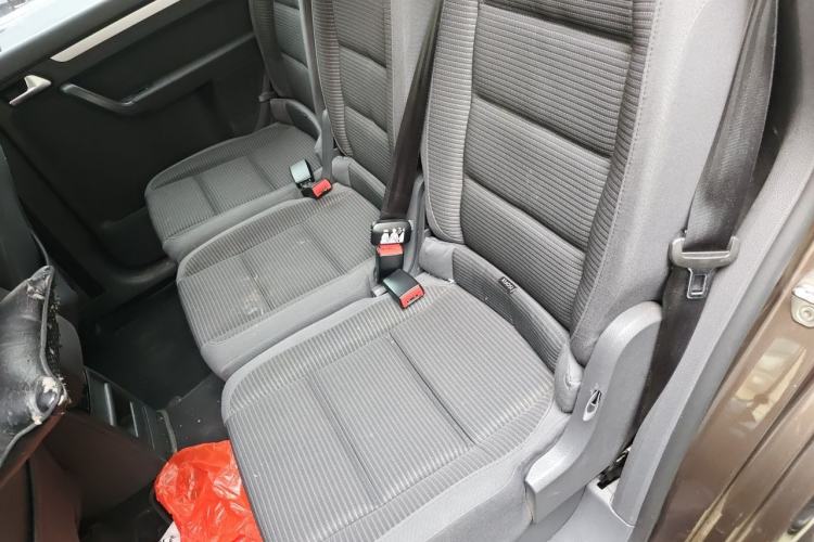 Used Volkswagen Touran 2013 1.4T Manual Fashion Edition 5 Seats Left Rear Seat
