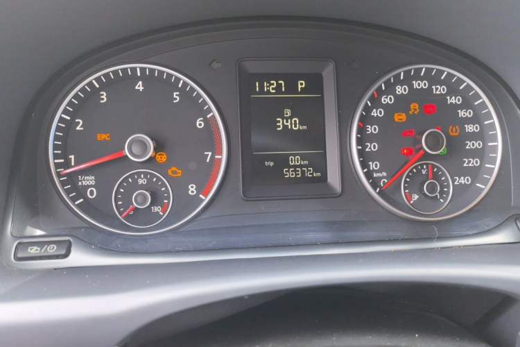 Used Volkswagen Touran 2013 1.4T DSG Comfort Edition 5-Seater Odometer Close Up