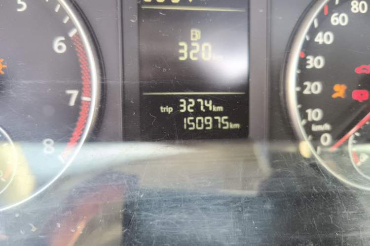 Used Volkswagen Touran 2013 1.4T Manual Comfort Edition 5-Seater Odometer Close Up