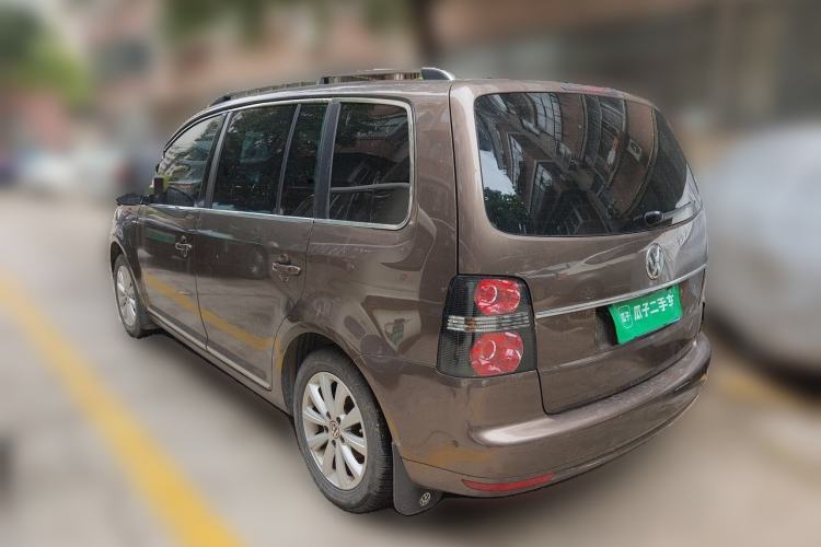 Used Volkswagen Touran 2013 1.4T DSG Crystal Edition 5-Seater Rear Left 45 Deg