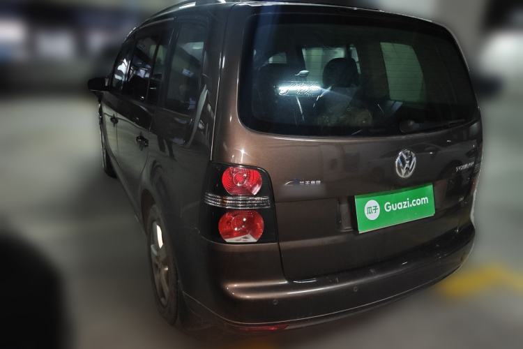 Used Volkswagen Touran 2013 1.4T Manual Fashion Edition 5 Seats Rear Left 45 Deg