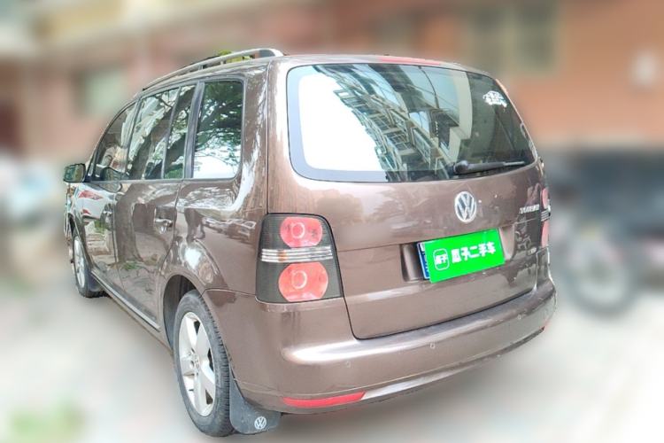 Used Volkswagen Touran 2013 1.4T DSG Comfort Edition 5-Seater Rear Left 45 Deg