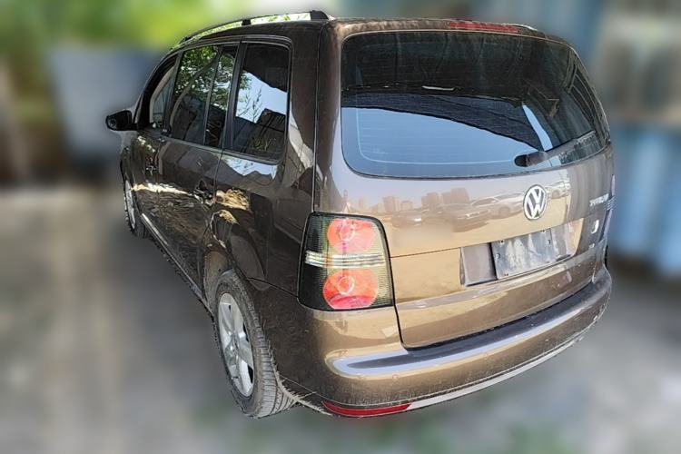 Used Volkswagen Touran 2013 1.4T DSG Comfort Edition 5-Seater Rear Left 45 Deg