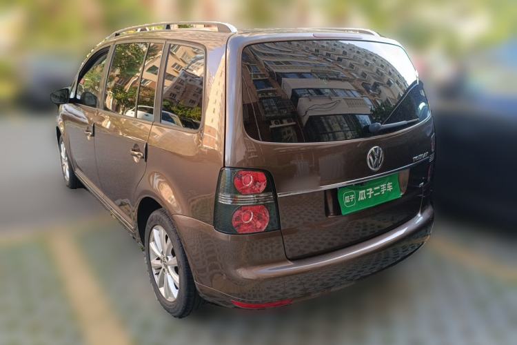 Used Volkswagen Touran 2013 1.4T DSG Brilliant Edition 7-Seater Rear Left 45 Deg