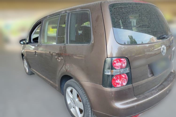 Used Volkswagen Touran 2013 1.4T Manual Fashion Edition 5 Seats Rear Left 45 Deg