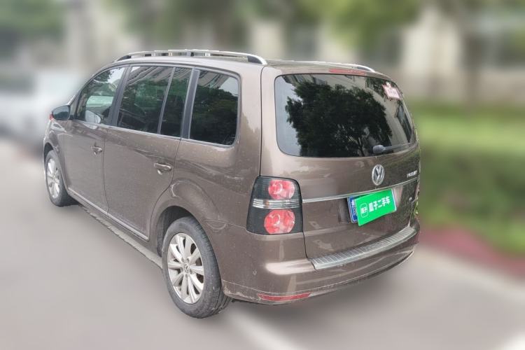 Used Volkswagen Touran 2013 1.4T DSG Smart Edition 7-Seater Rear Left 45 Deg