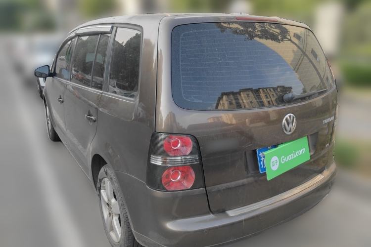 Used Volkswagen Touran 2013 1.4T Manual Fashion Edition 5 Seats Rear Left 45 Deg