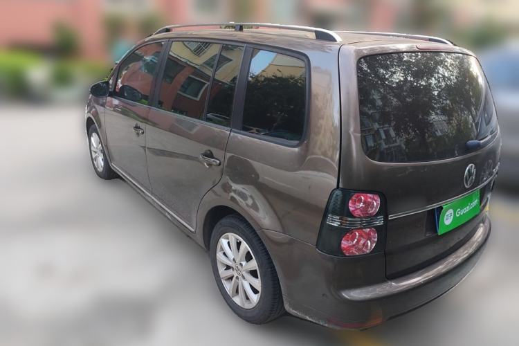 Used Volkswagen Touran 2013 1.4T DSG Crystal Edition 5-Seater Rear Left 45 Deg