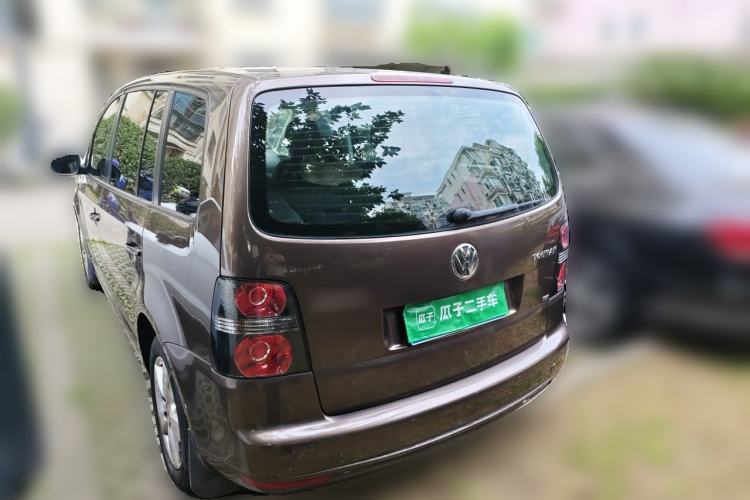 Used Volkswagen Touran 2013 1.4T Manual Fashion Edition 5 Seats Rear Left 45 Deg
