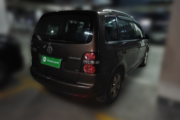 Used Volkswagen Touran 2013 1.4T Manual Fashion Edition 5 Seats Rear Right 45 Deg