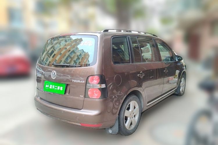 Used Volkswagen Touran 2013 1.4T DSG Comfort Edition 5-Seater Rear Right 45 Deg