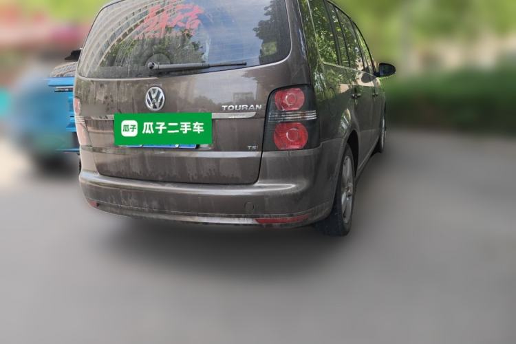 Used Volkswagen Touran 2013 1.4T Manual Fashion Edition 5 Seats Rear Right 45 Deg