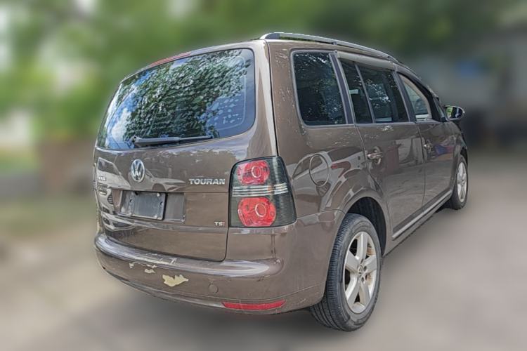 Used Volkswagen Touran 2013 1.4T DSG Comfort Edition 5-Seater Rear Right 45 Deg