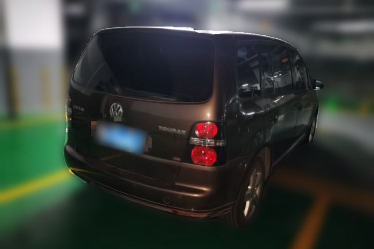 Used Volkswagen Touran 2013 1.4T Manual Fashion Edition 5 Seats Rear Right 45 Deg