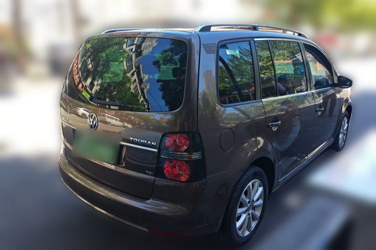Used Volkswagen Touran 2013 1.4T DSG Crystal Edition 5-Seater Rear Right 45 Deg