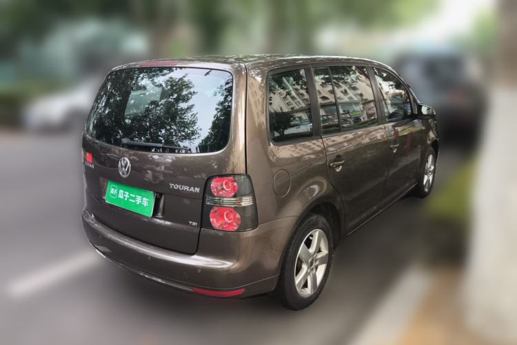Used Volkswagen Touran 2013 1.4T Manual Fashion Edition 5 Seats Rear Right 45 Deg