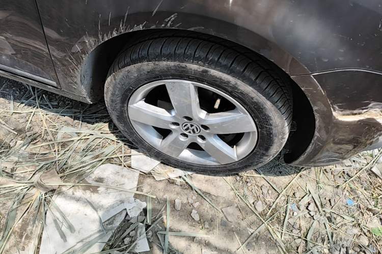 Used Volkswagen Touran 2013 1.4T DSG Comfort Edition 5-Seater Right Front Wheel Hub