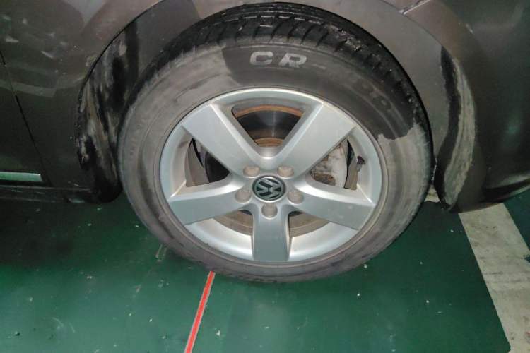 Used Volkswagen Touran 2013 1.4T DSG Comfort Edition 5-Seater Right Front Wheel Hub