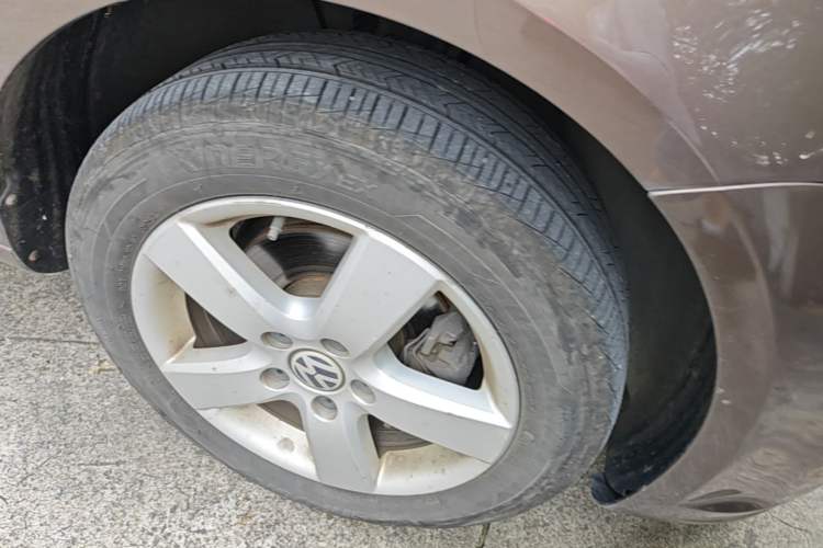 Used Volkswagen Touran 2013 1.4T DSG Comfort Edition 5-Seater Right Front Wheel Hub