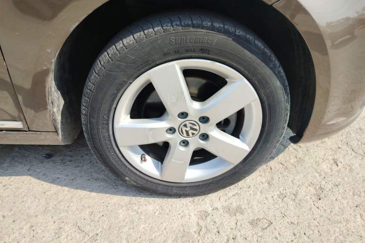 Used Volkswagen Touran 2013 1.4T DSG Comfort Edition 5-Seater Right Front Wheel Hub
