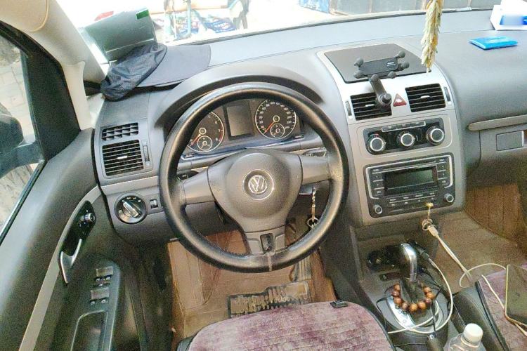 Used Volkswagen Touran 2013 1.4T DSG Comfort Edition 5-Seater Steering Wheel
