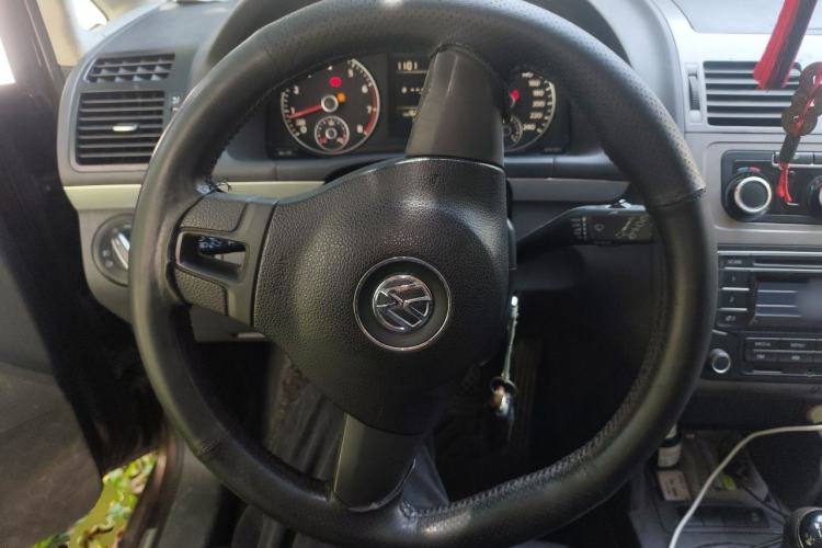 Used Volkswagen Touran 2013 1.4T Manual Comfort Edition 5-Seater Steering Wheel