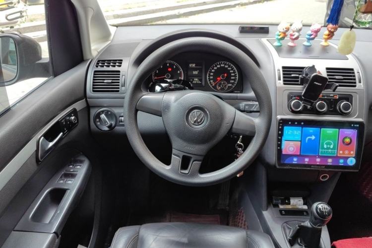 Used Volkswagen Touran 2013 1.4T Manual Comfort Edition 5-Seater Steering Wheel