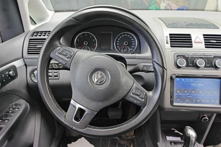 Used Volkswagen Touran 2013 1.4T DSG Comfort Edition 5-Seater Steering Wheel