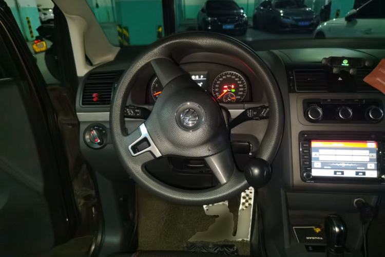 Used Volkswagen Touran 2013 1.4T DSG Comfort Edition 5-Seater Steering Wheel