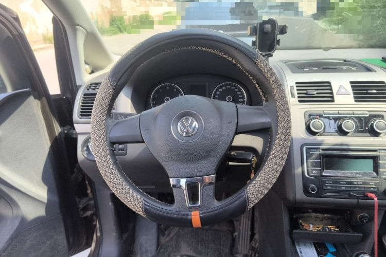 Used Volkswagen Touran 2013 1.4T Manual Comfort Edition 5-Seater Steering Wheel