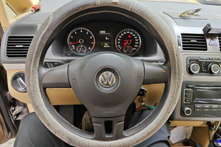 Used Volkswagen Touran 2013 1.4T Manual Comfort Edition 5-Seater Steering Wheel