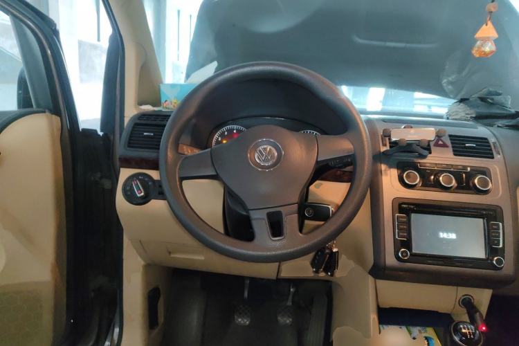 Used Volkswagen Touran 2013 1.4T Manual Comfort Edition 5-Seater Steering Wheel