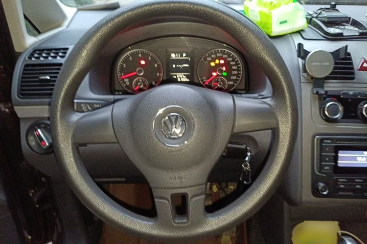 Used Volkswagen Touran 2013 1.4T DSG Comfort Edition 5-Seater Steering Wheel