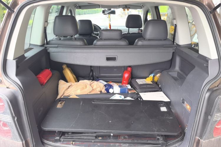 Used Volkswagen Touran 2013 1.4T DSG Comfort Edition 5-Seater Trunk