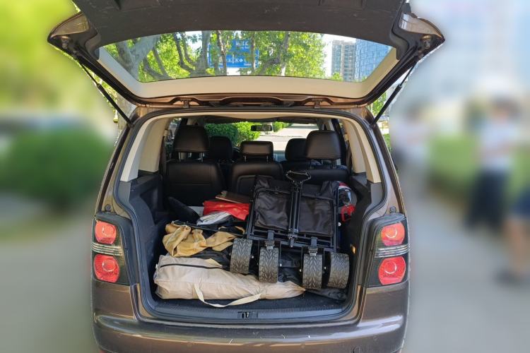 Used Volkswagen Touran 2013 1.4T Manual Fashion Edition 5 Seats Trunk