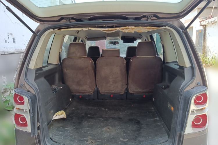 Used Volkswagen Touran 2013 1.4T Manual Fashion Edition 5 Seats Trunk