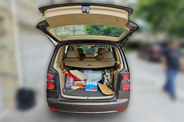 Used Volkswagen Touran 2013 1.4T Manual Comfort Edition 5-Seater Trunk