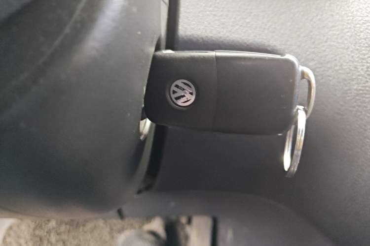 Used Volkswagen Touran 2013 1.4T DSG Comfort Edition 5-Seater Vehicle Key